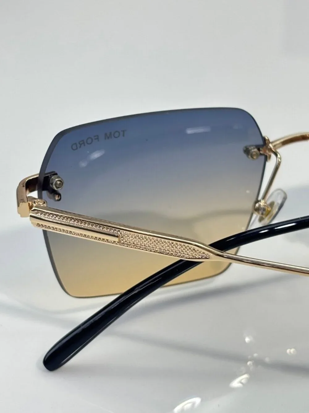 TOM FORD Frameless Gradient Sunglasses